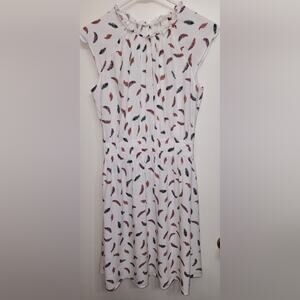 H&M Feather Pattern Crinkle Elastic Waist Cap Sleeve Dress, White, 6
